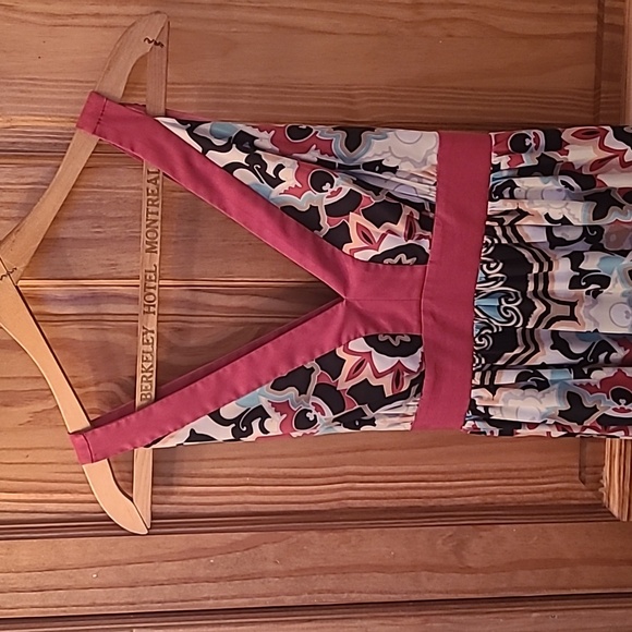 Boho Print V-neck and Back dress - Picture 6 of 10